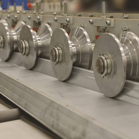 New Design Galvanized aluminium Roller shutter door slat roll forming machine