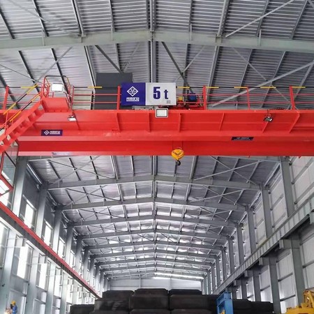Sturdy lorry truck crane for Waterside Projects -