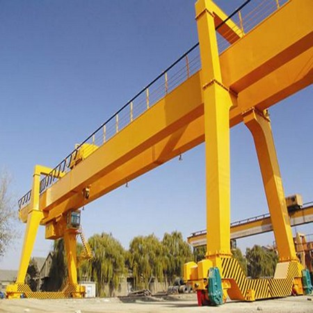 Overhead crane and gantry crane in Russian cement factory 