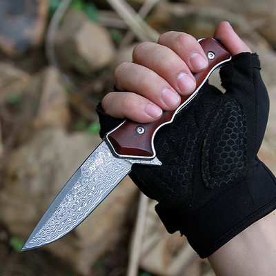 Concealable Fixed Blade Knives (5 Reliable Secret Weapons)