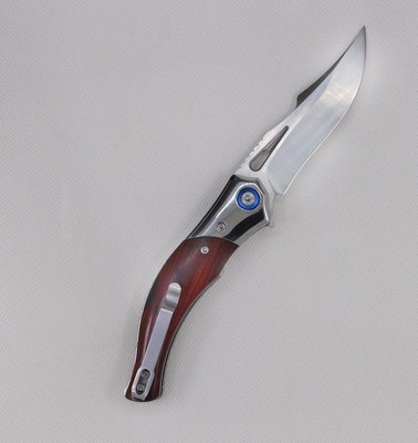 Best Lightweight Pocket Knives - Great for EDC | Blade HQ