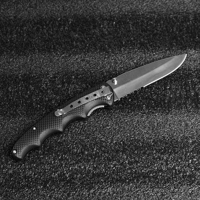 custom handmade Damascus steel hunting bowie - Texan Knives