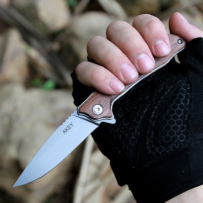 8 Best Self-Defense Knives (For Concealed Carry) - US Marines