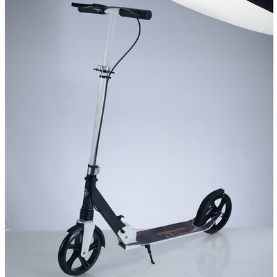 Four-wheel electric skateboard, Electric tricycle scooter products 