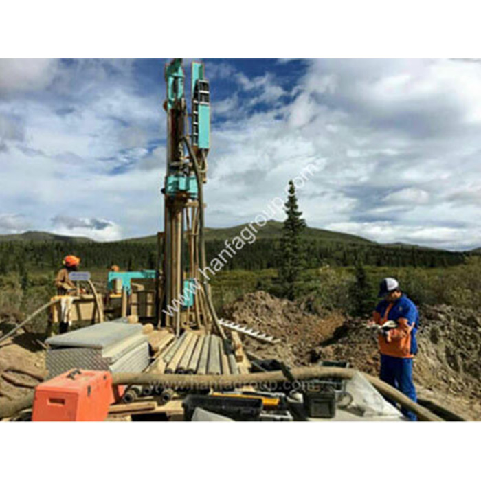 Rotary Hydraulic Crawler Drilling Machine Water Pump Soil 