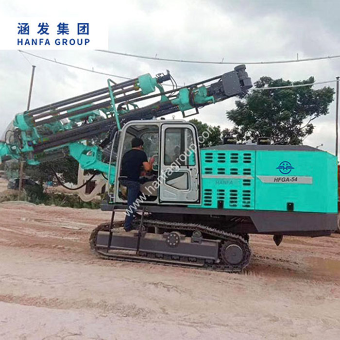 China Crawler Type Pneumatic Water Well Drilling Rig 300 Meter Water 