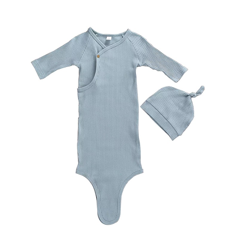 Sleep Sack vs. Swaddle Blanket - What's The Difference?