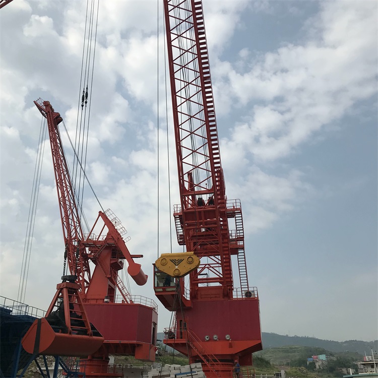 Quality gantry crane 200 ton For Heavy Industrial Lifting -9j2YDxbwlGKN