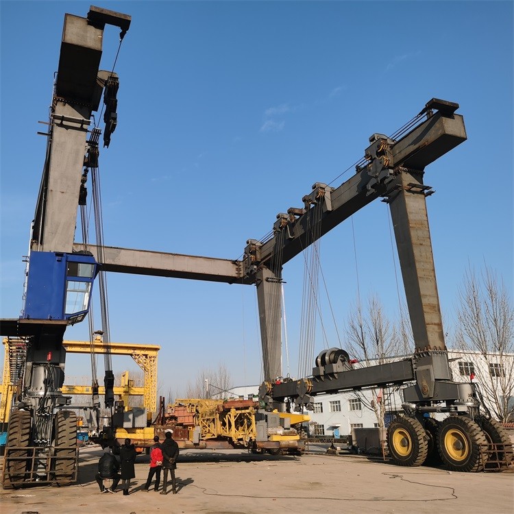 Widely-Used 100 Ton Mobile Bridge Container Straddle Ho8Nd5Cnt356