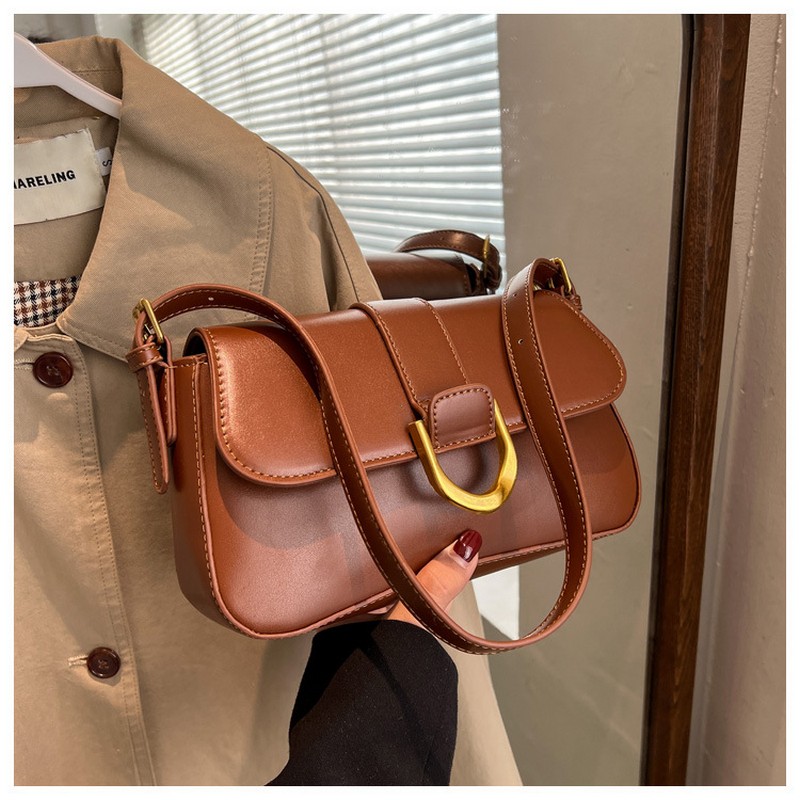 New Horseshoe Buckle Women's Bag Plain Casual Retro Messenger Bag Small Handbag