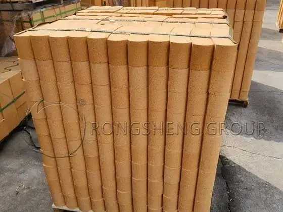 https://shmuker.oss-cn-hangzhou.aliyuncs.com/data/oss/60e819f0790f5527ee3d7557/60ee491677a41e157184c1dc/20250528114827/High-Alumina-Arc-Ladle-Brick.jpg