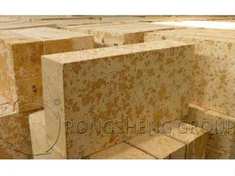 https://shmuker.oss-cn-hangzhou.aliyuncs.com/data/oss/60e819f0790f5527ee3d7557/60ee491677a41e157184c1dc/20250529103320/Rongsheng-Silica-Bricks-for-Sale.jpg
