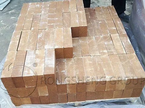 https://shmuker.oss-cn-hangzhou.aliyuncs.com/data/oss/60e819f0790f5527ee3d7557/60ee491677a41e157184c1dc/20250529140743/High-Quality-Magnesia-Bricks-from-RS-Refractory-Factory.jpg