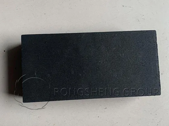 https://shmuker.oss-cn-hangzhou.aliyuncs.com/data/oss/60e819f0790f5527ee3d7557/60ee491677a41e157184c1dc/20250530113309/Impregnated-Carbon-Bricks.jpg