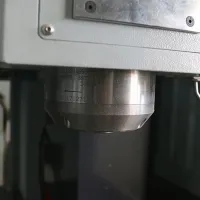 https://shmuker.oss-cn-hangzhou.aliyuncs.com/data/oss/60f057d7801008393c7f3dd7/66a70b5c6ab1dc323153e13a/20240807104654/5-axis-sole-mold-milling-machine-dc6060a-3.jpg
