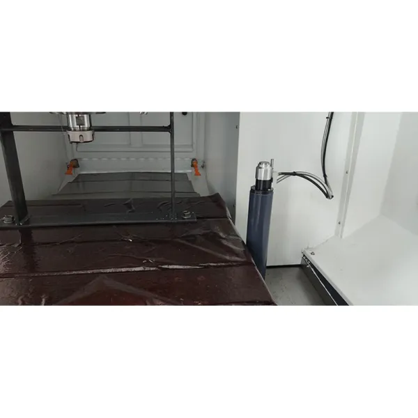 https://shmuker.oss-cn-hangzhou.aliyuncs.com/data/oss/60f057d7801008393c7f3dd7/66a70b5c6ab1dc323153e13a/20240807110617/5-axis-shoe-last-cnc-milling-machine-dc6070-3.jpg