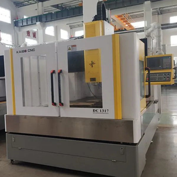https://shmuker.oss-cn-hangzhou.aliyuncs.com/data/oss/60f057d7801008393c7f3dd7/66a70b5c6ab1dc323153e13a/20240807135154/plastic-mold-making-cnc-milling-machine-dc1317-3.jpg