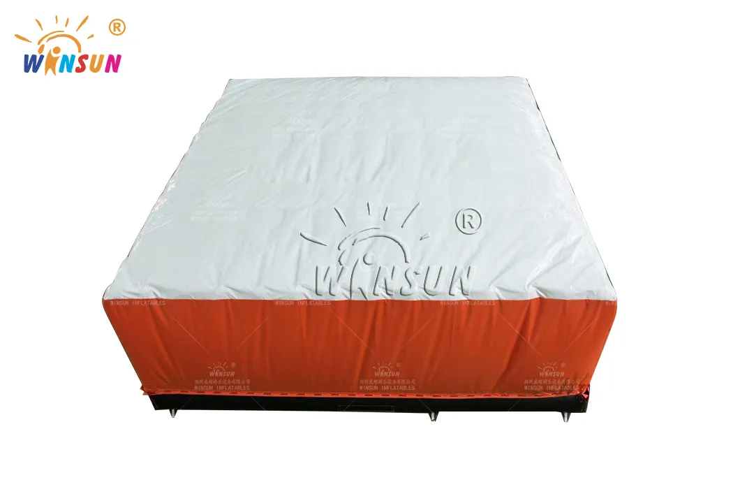 https://shmuker.oss-cn-hangzhou.aliyuncs.com/data/oss/60f0582b801008393c7f4eca/60f05ed4801008393c7ff3c7/20250401140220/Safety%20Freefall%20Giant%20Inflatable%20Airbag%20(1).jpg