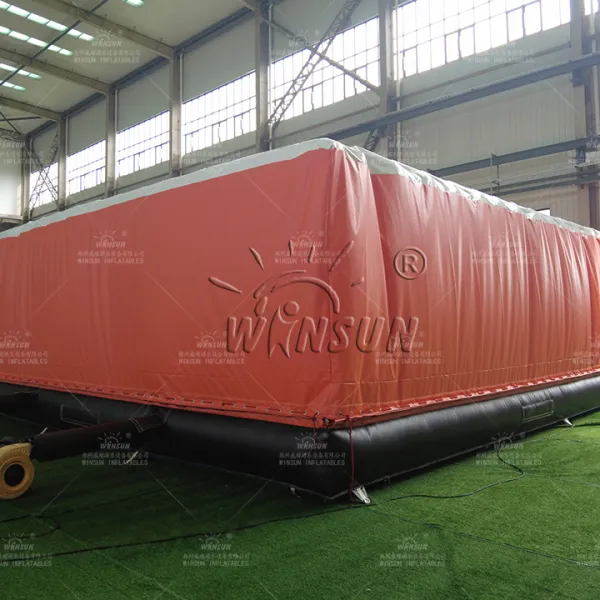 https://shmuker.oss-cn-hangzhou.aliyuncs.com/data/oss/60f0582b801008393c7f4eca/60f05ed4801008393c7ff3c7/20250401140221/Safety%20Freefall%20Giant%20Inflatable%20Airbag%20(3).jpg