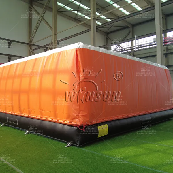 https://shmuker.oss-cn-hangzhou.aliyuncs.com/data/oss/60f0582b801008393c7f4eca/60f05ed4801008393c7ff3c7/20250401140221/Safety%20Freefall%20Giant%20Inflatable%20Airbag%20(5).jpg