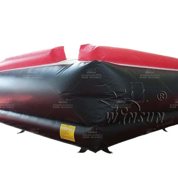 https://shmuker.oss-cn-hangzhou.aliyuncs.com/data/oss/60f0582b801008393c7f4eca/60f05ed4801008393c7ff3c7/20250416111740/Custom_6x6x2.5m_inflatable_crash_mat_for_gyms_factory_China.jpg