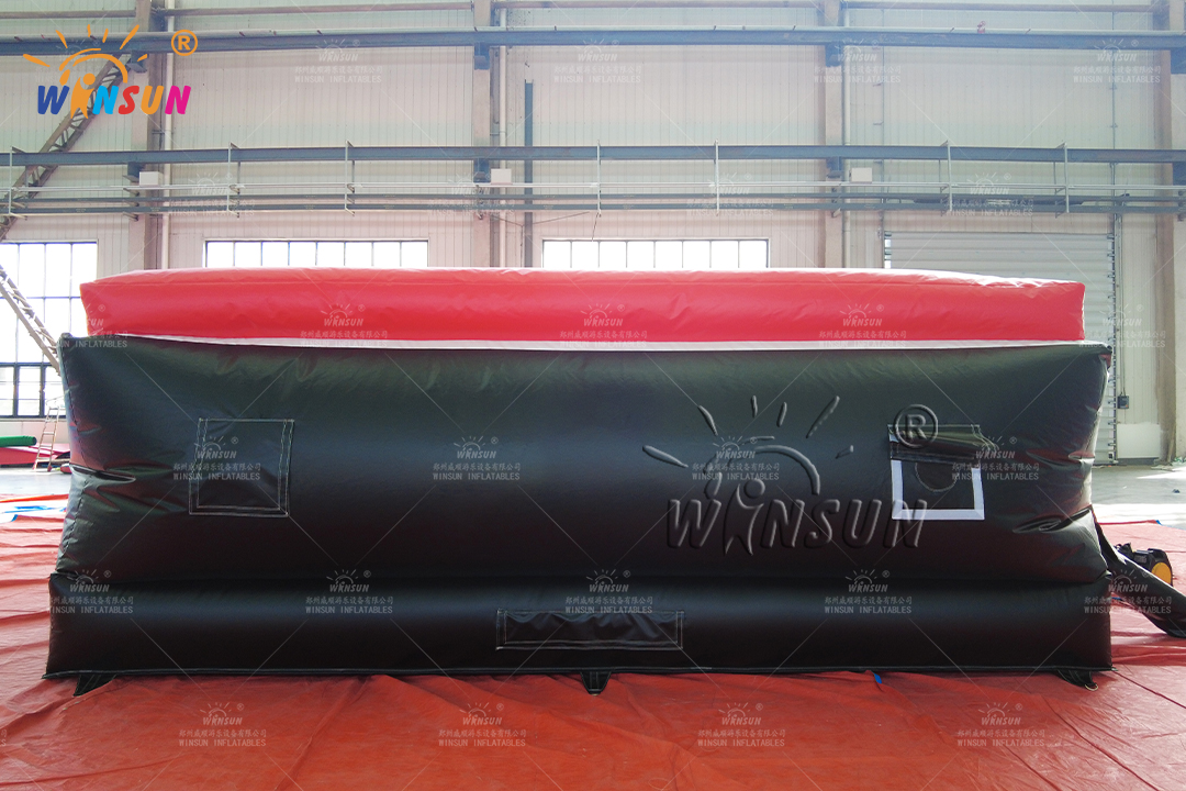 https://shmuker.oss-cn-hangzhou.aliyuncs.com/data/oss/60f0582b801008393c7f4eca/60f05ed4801008393c7ff3c7/20250416111740/Custom_inflatable_crush_mat_6x6x2.5m_for_obstacle_courses.jpg