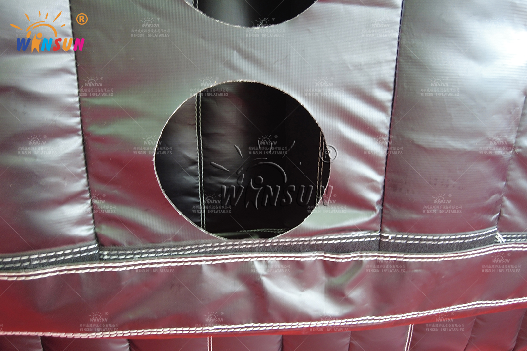 https://shmuker.oss-cn-hangzhou.aliyuncs.com/data/oss/60f0582b801008393c7f4eca/60f05ed4801008393c7ff3c7/20250416161947/Heavy-duty_inflatable_4x4_grid_game_for_amusement_parks.jpg