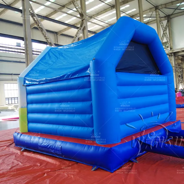 https://shmuker.oss-cn-hangzhou.aliyuncs.com/data/oss/60f0582b801008393c7f4eca/60f05ed4801008393c7ff3c7/20250508145113/5x4m_inflatable_jumper_outdoor_use.jpg