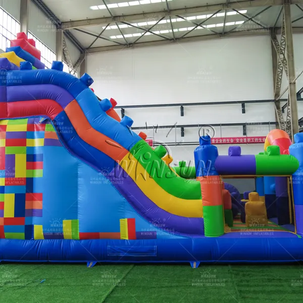 https://shmuker.oss-cn-hangzhou.aliyuncs.com/data/oss/60f0582b801008393c7f4eca/60f05ed4801008393c7ff3c7/20250513110820/Factory-direct_large_Minecraft_Legoland_inflatable_obstacle_course.jpg