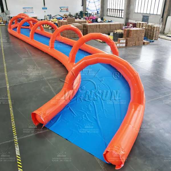 https://shmuker.oss-cn-hangzhou.aliyuncs.com/data/oss/60f0582b801008393c7f4eca/60f05ed4801008393c7ff3c7/20250707113035/Large-Scale_Custom-Built_Inflatable_Slide_for_Water_Parks.jpg