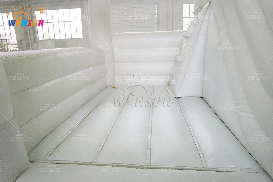 https://shmuker.oss-cn-hangzhou.aliyuncs.com/data/oss/60f0582b801008393c7f4eca/60f05ed4801008393c7ff3c7/20250710100330/5m_x_4m_Inflatable_Kids_Zone_for_Weddings_with_Flying_Balloons.jpg