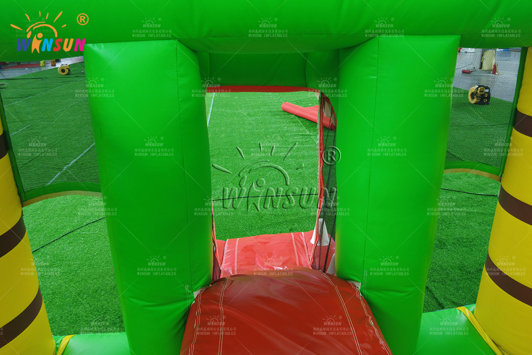 https://shmuker.oss-cn-hangzhou.aliyuncs.com/data/oss/60f0582b801008393c7f4eca/60f05ed4801008393c7ff3c7/20250721163844/custom_logo_crocodile_jumping_castle_for_event_rentals.jpg