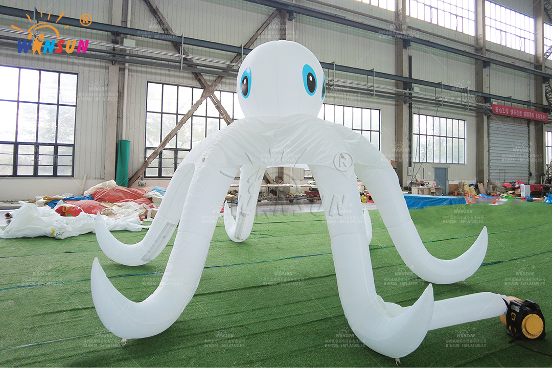 https://shmuker.oss-cn-hangzhou.aliyuncs.com/data/oss/60f0582b801008393c7f4eca/60f05ed4801008393c7ff3c7/20250804145533/Custom_6m_Diameter_White_Inflatable_Octopus_Tent_with_LED_Lighting.jpg
