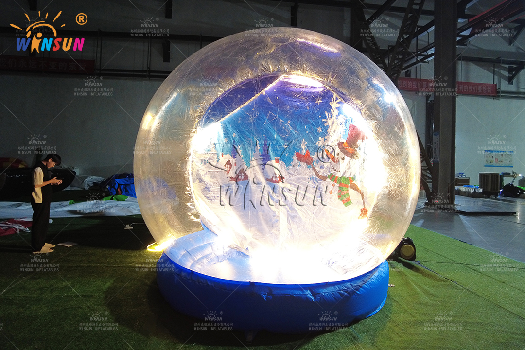 https://shmuker.oss-cn-hangzhou.aliyuncs.com/data/oss/60f0582b801008393c7f4eca/60f05ed4801008393c7ff3c7/20250808142002/10ft_diameter_walk-in_snow_globe_for_rental_business.jpg