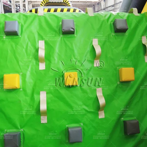https://shmuker.oss-cn-hangzhou.aliyuncs.com/data/oss/60f0582b801008393c7f4eca/678deda48dbfa83ff886120a/20250205162900/Inflatable%20Toxic%20Rush%20Obstacle%20Course16.jpg