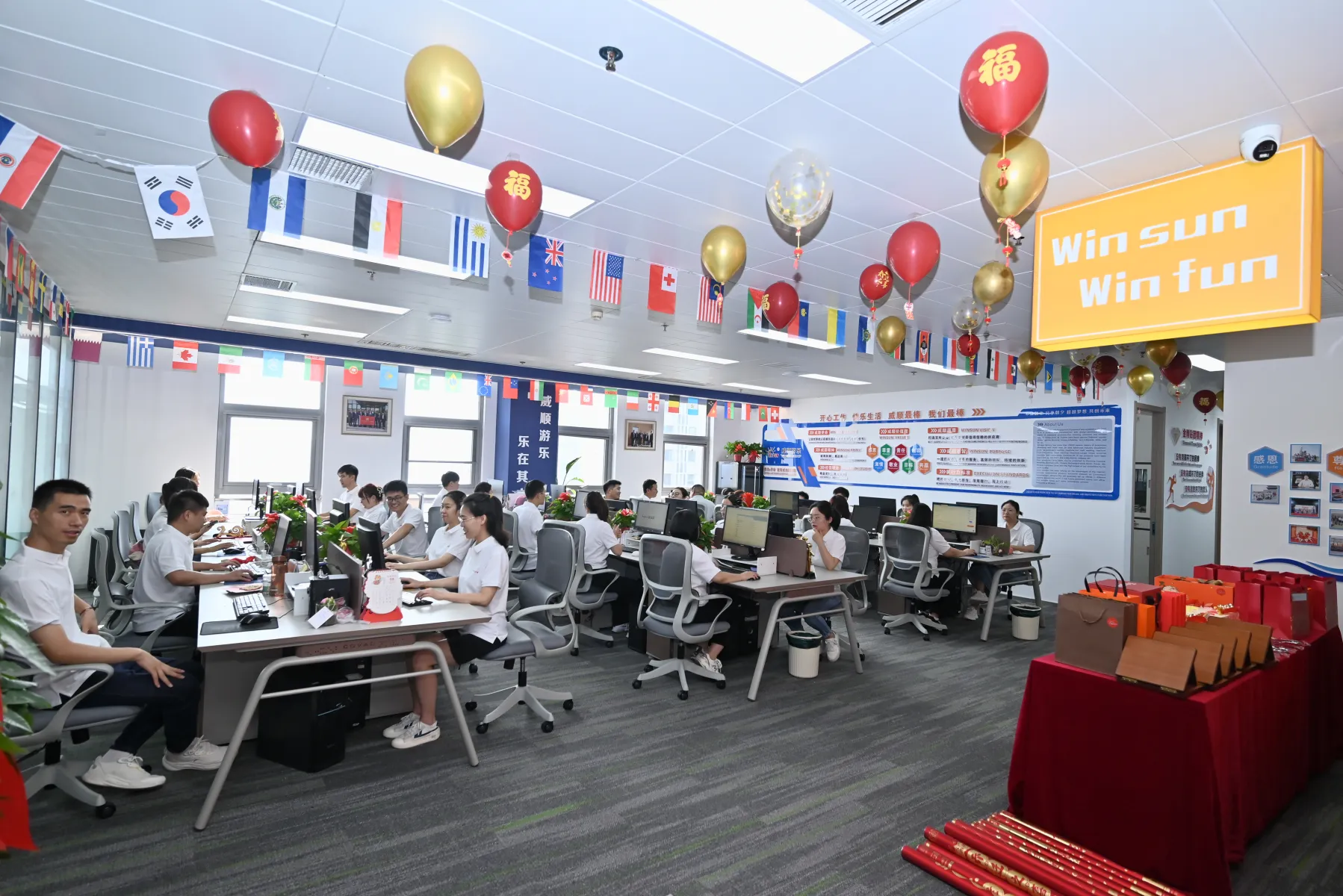 https://shmuker.oss-cn-hangzhou.aliyuncs.com/data/oss/60f0582b801008393c7f4eca/678deda48dbfa83ff886120a/20250207161215/company-team-4.jpg