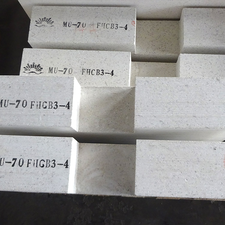 Magnesia-alumina spinel bricks microstructure