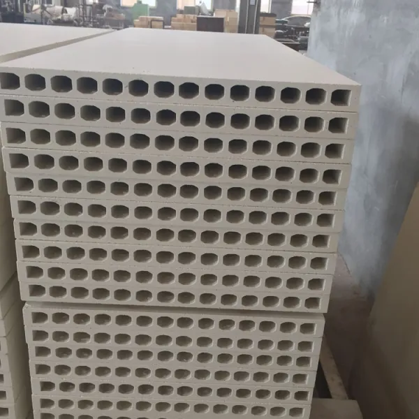 https://shmuker.oss-cn-hangzhou.aliyuncs.com/data/oss/60f05a43801008393c7f9067/66bb140363877f67361ec9e9/20240823111213/cordierite-kiln-furniture-2.jpg