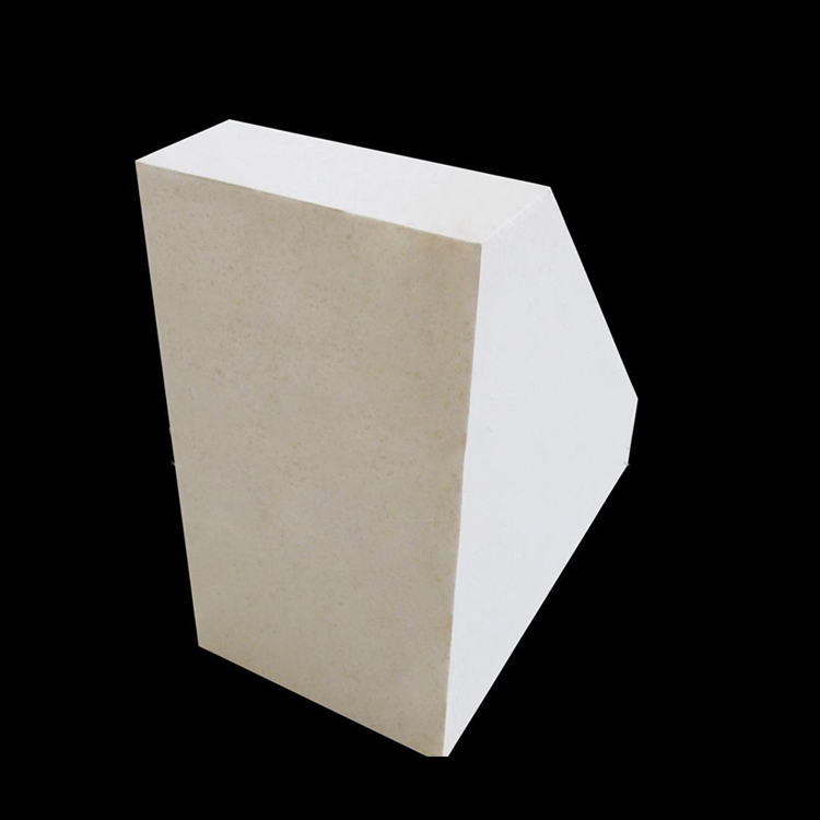 Our composite corundum - mullite trays in a kiln