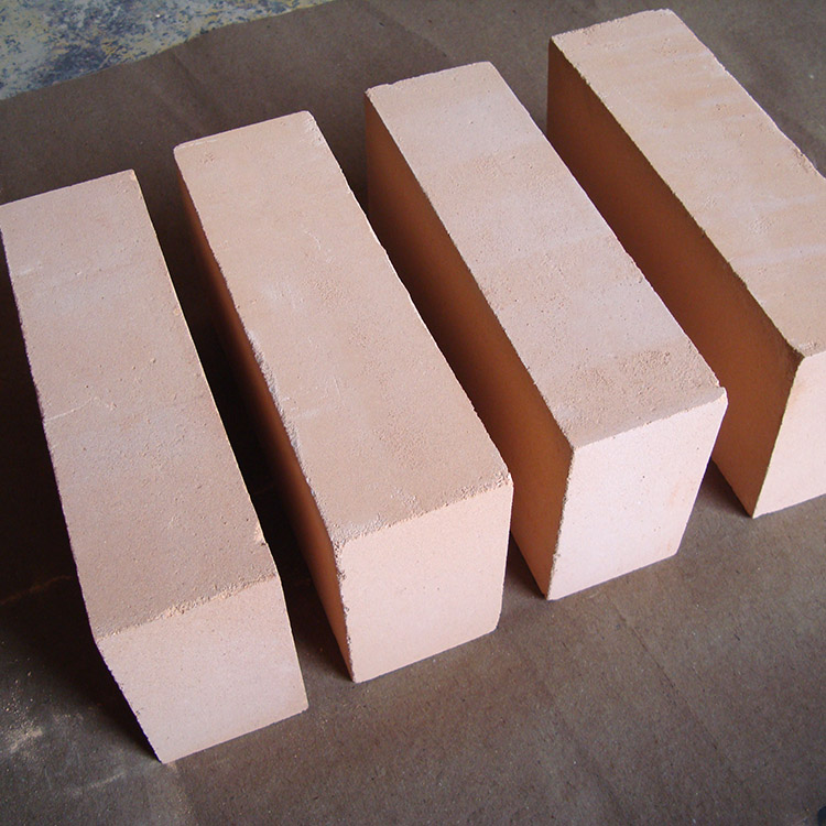 Insulation layer construction process of high-temperature furnace