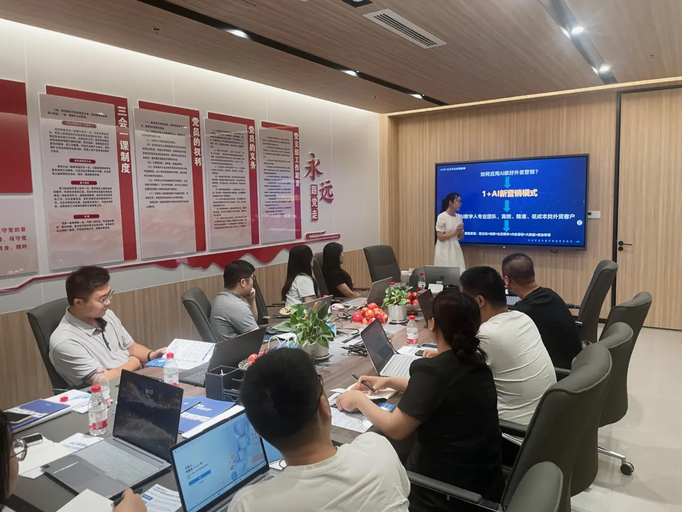 https://shmuker.oss-cn-hangzhou.aliyuncs.com/data/oss/61110b46f49d6e1a1bd3e2f2/65f2578cee50697a1e93e422/20250624180037/31e416b64840a2427635695f5fc371c(1).jpg