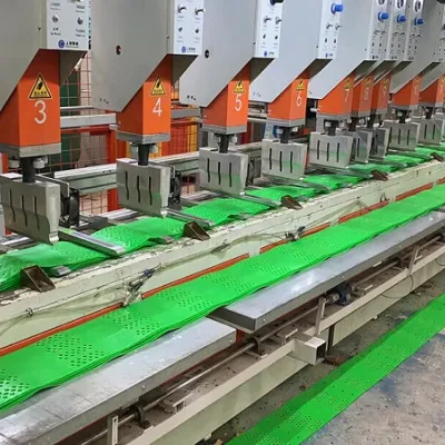 https://shmuker.oss-cn-hangzhou.aliyuncs.com/data/oss/61bfea4b6542c1146fb987ca/67298aea878a5f4edaf0fe51/20241105143437/about-us-4.jpg
