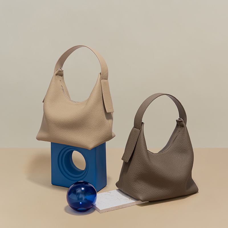 Urban Fashion Soft Genuine Leather Pillow Handbag Simple Vintage Design Women Bag