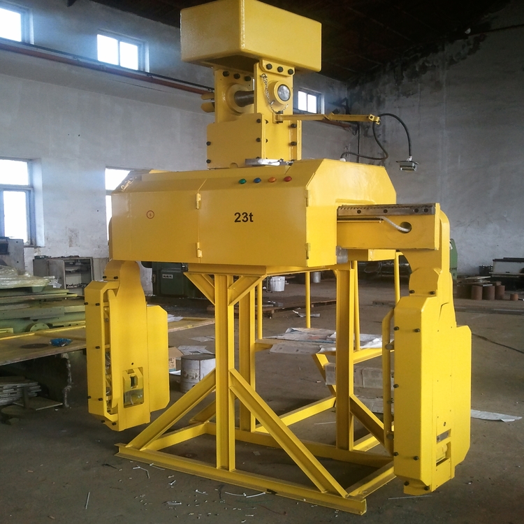 Steel Coil Horizontal Lifting Device close - up