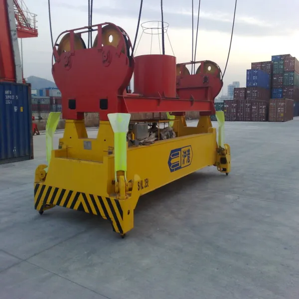https://shmuker.oss-cn-hangzhou.aliyuncs.com/data/oss/6242ba2c6f6f1e7f78cd2f52/6784d8099f04b017f658be62/20250212160131/Container%20Lifter-4.jpg