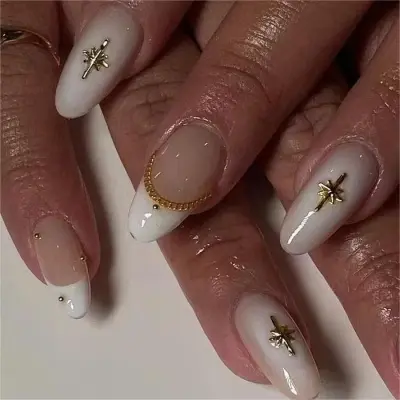 https://shmuker.oss-cn-hangzhou.aliyuncs.com/data/oss/643eba85f5b37d6cf4da3abe/65d16d7ec8f2c97966e38c95/Love-short-half-patch%20-%20short-round-series-nail-plate-3.jpg