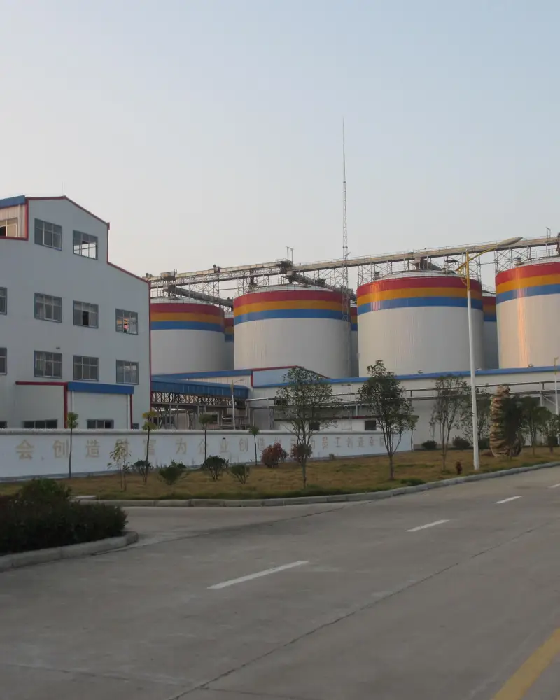 https://shmuker.oss-cn-hangzhou.aliyuncs.com/data/oss/65b068c3c2e9735675cac322/65b0a486107bc6700293c9bf/油厂效果图.JPG