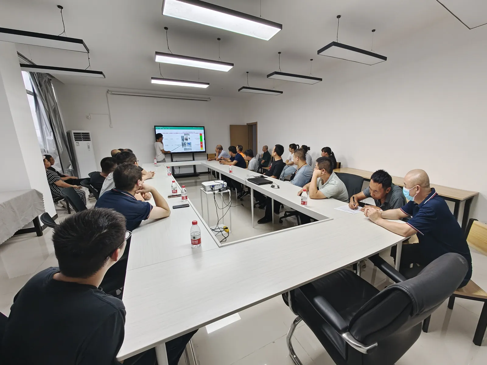 https://shmuker.oss-cn-hangzhou.aliyuncs.com/data/oss/65dc29864329025ff3425ea2/670dc8ebfc0ae33bb2fc8fb2/20241021142615/5eef696973206905c3dc7270149f2b0.jpg
