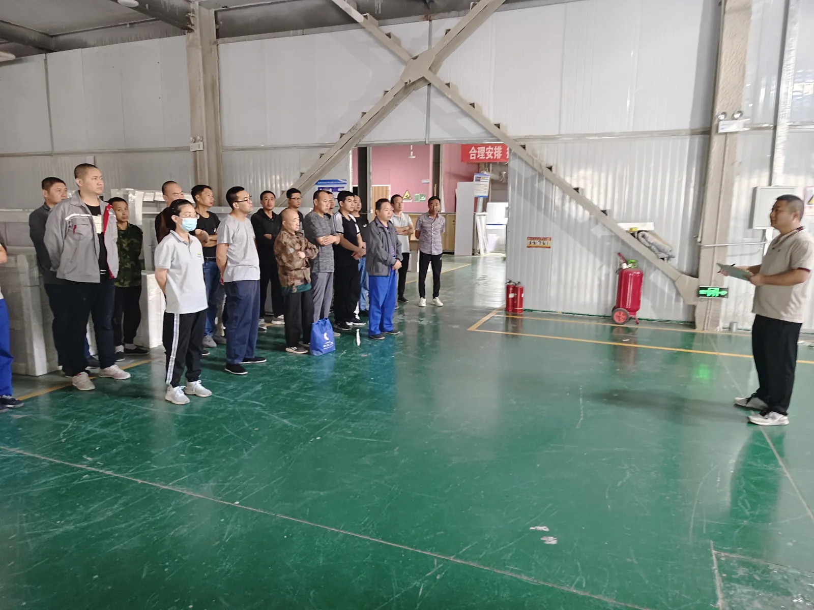 https://shmuker.oss-cn-hangzhou.aliyuncs.com/data/oss/65dc29864329025ff3425ea2/67f8de274f0a267b4a161793/20250522153759/Corporate_Photos-5.jpg