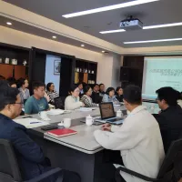 https://shmuker.oss-cn-hangzhou.aliyuncs.com/data/oss/6630849d58252f25c99f2e03/663dd94eb3b78b5159cd8f40/20240617170020/会议照片_6.jpg
